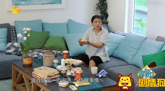 中餐厅黄晓明敷的是什么牌子的面膜？陈坤真的每天三次面膜吗？