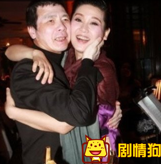 冯小刚老婆是谁 为什么冯小刚劝女人别查老公手机 冯小刚老婆是谁 为什么冯小刚劝女人别查老公手机